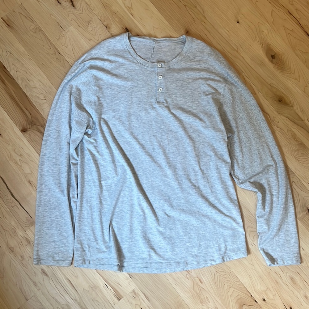 Large, Lululemon long sleeve, three button shirt